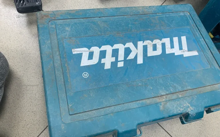 Перфоратор makita HR2470