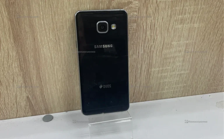 Samsung Galaxy A3 1/16 ГБ