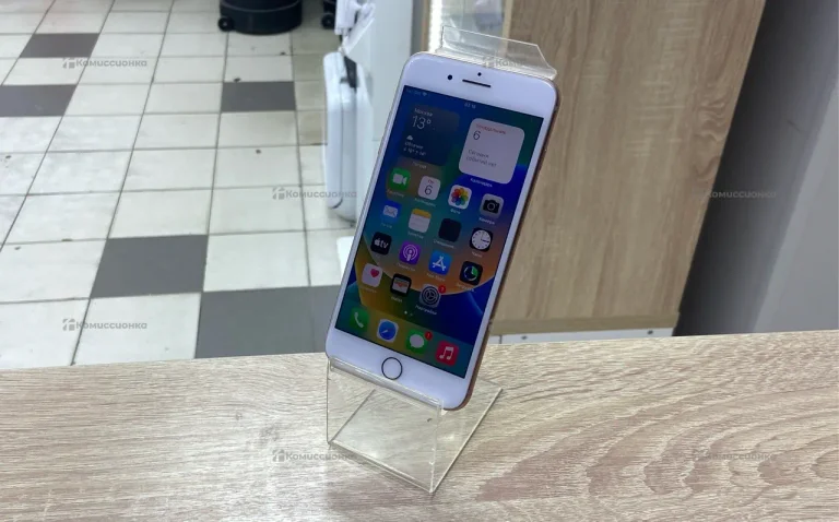 Apple iPhone 8 Plus 3/64 ГБ