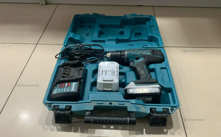 Аккумуляторный шуруповерт Makita DF457D