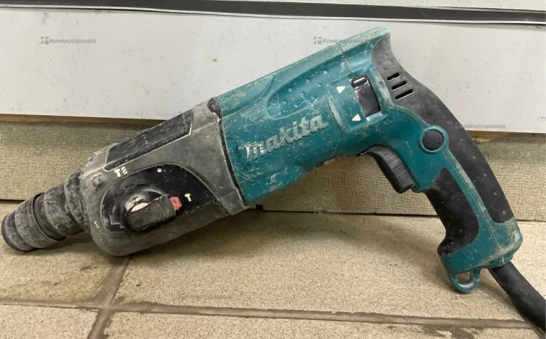 перфоратор Makita  hr2470