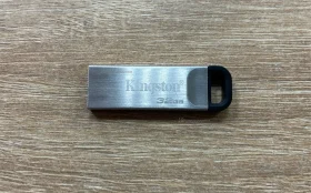 Купить USB флешка Kingston 32gb б/у , в Москва и область Цена:190рублей