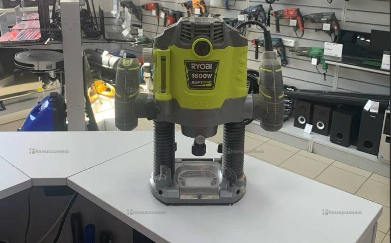 Фрезер Ryobi RRT1600-K