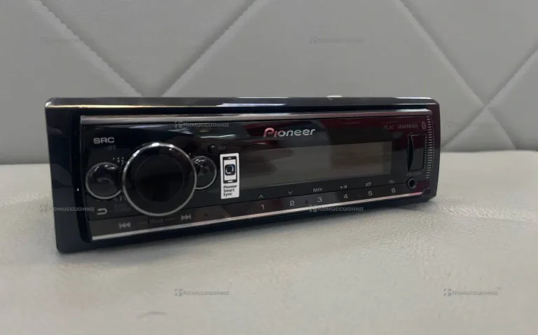 Автомагнитола  Pioneer MVH-S520BT