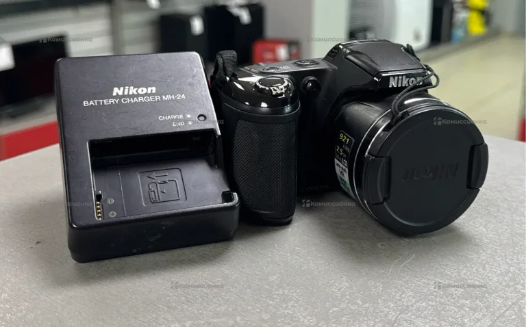Фотоаппарат  Nikon