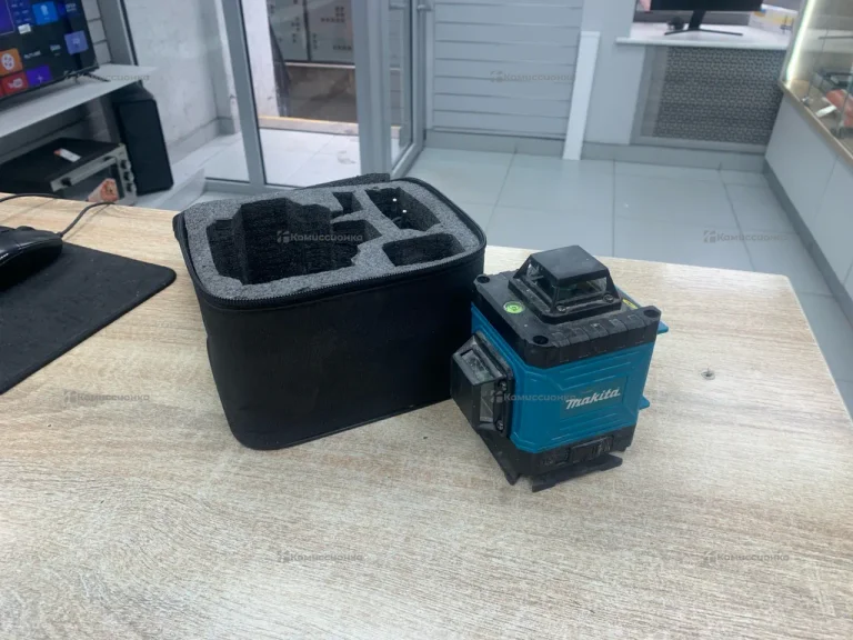 Лазерный уровень Makita
