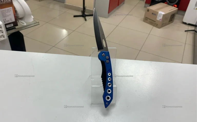 нож синий