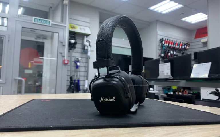 Наушники Marshall Major IV