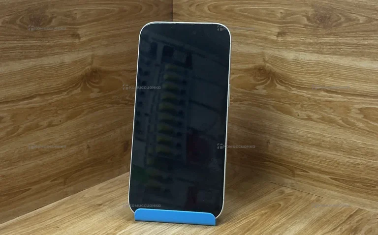 Apple iPhone 16 8/128 ГБ