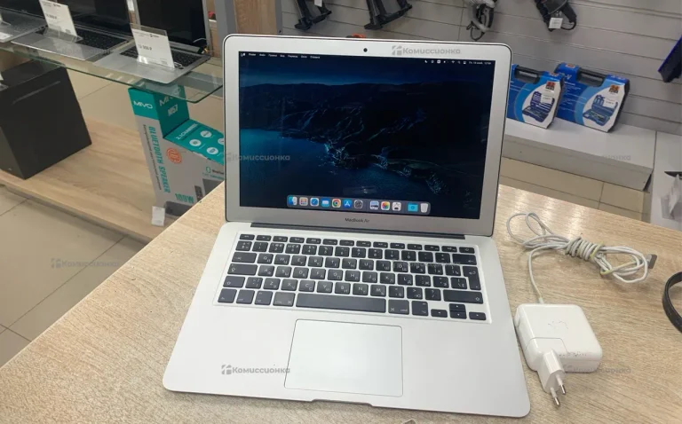 Ноутбук  Apple MacBook Air 2017