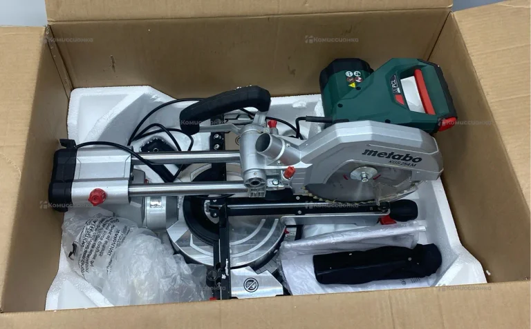 Торцовочная пила metabo KGS 254 M