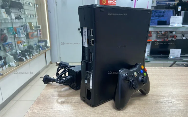 Приставка XBOX 360.