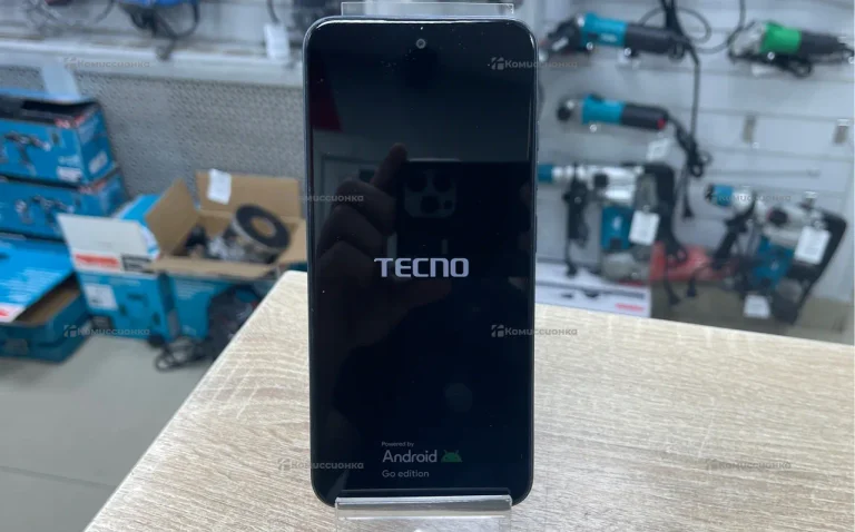 Tecno Spark Go 1 4/64 ГБ