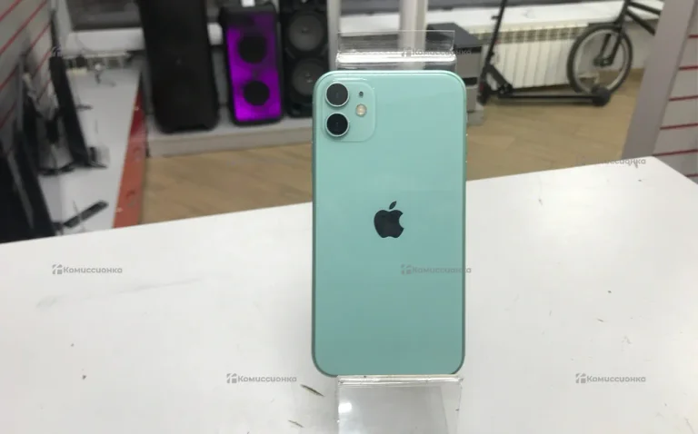 Apple iPhone 11 4/64 ГБ