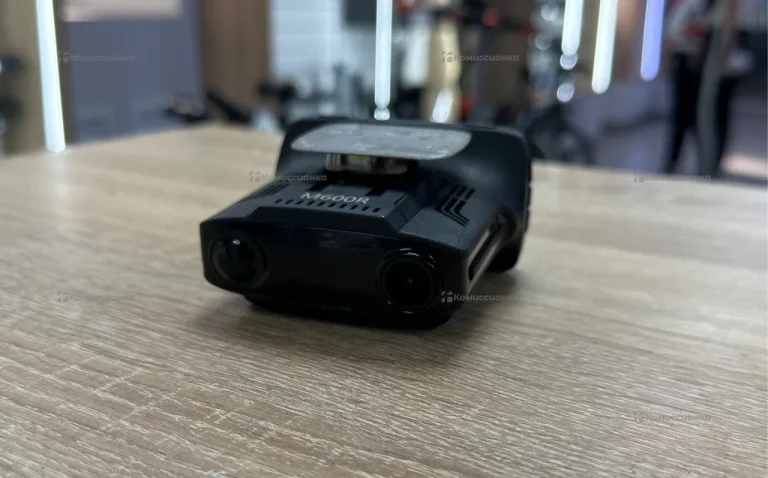 Видеорегистратор  marubox m600r