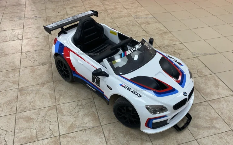 Машинка аккумуляторная BMW