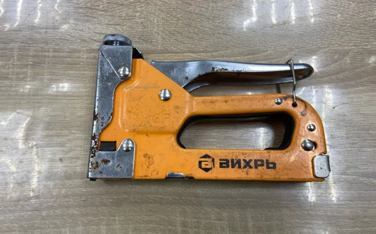 Степлер Вихрь