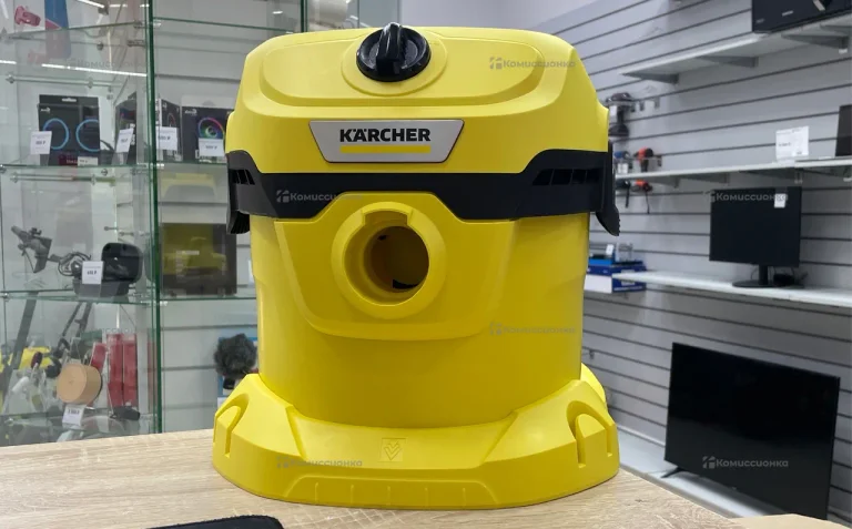 Пылесос  Karcher WD2 Plus
