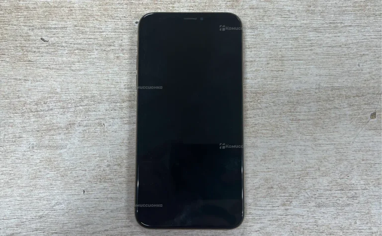 Apple iPhone XS 4/64 ГБ