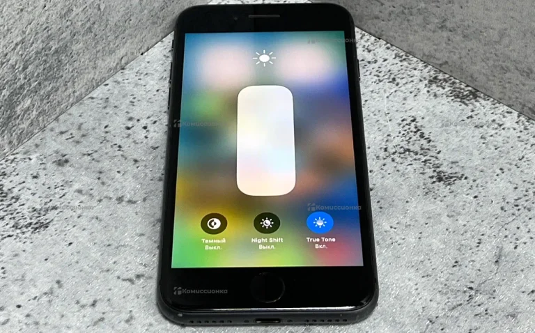 Apple iPhone 8 2/64 ГБ