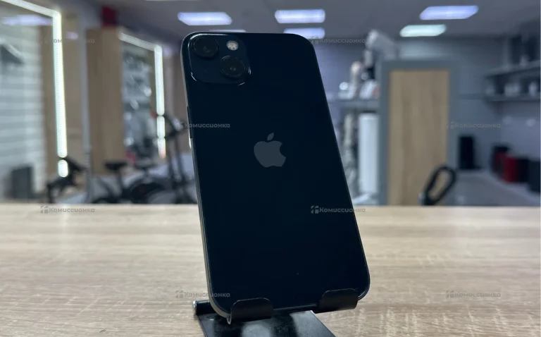 Apple iPhone 13 4/128 ГБ