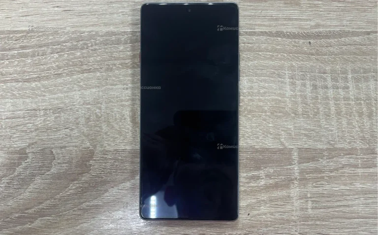 Tecno Camon 40 8/256 ГБ