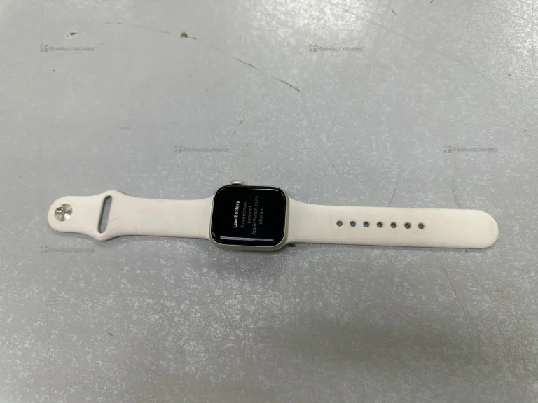 WATCH SE 40mm. АКБ100%