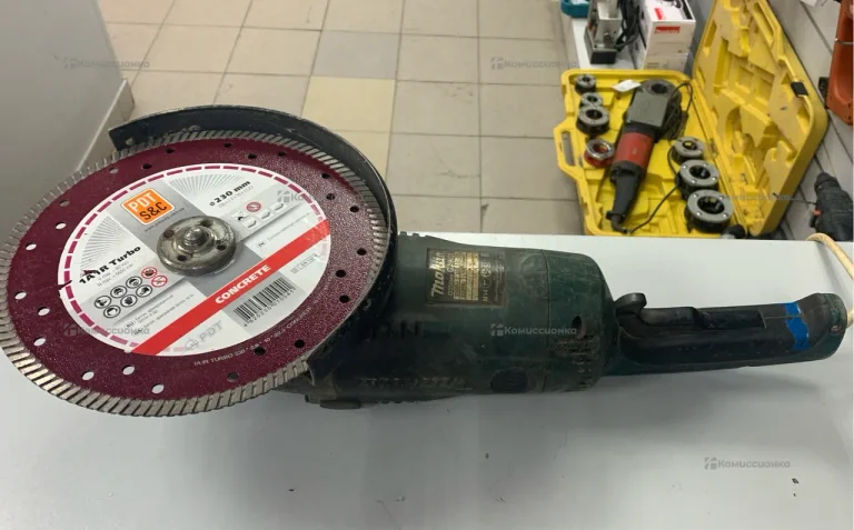 УШМ makita GA9020