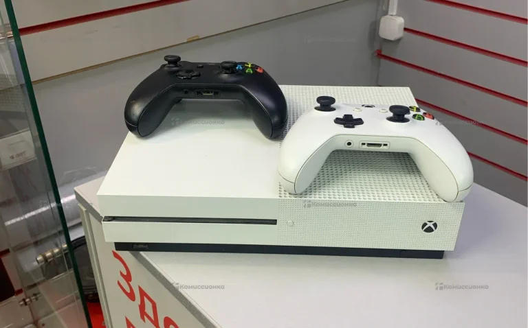 Xbox One S 1Tb с дисководом