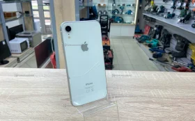 Apple iPhone XR 64 ГБ