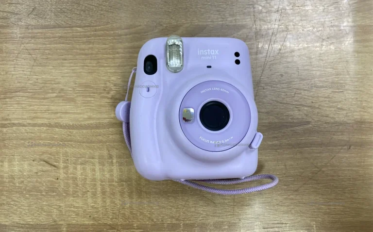 Фотоаппарат  Instax mini 11