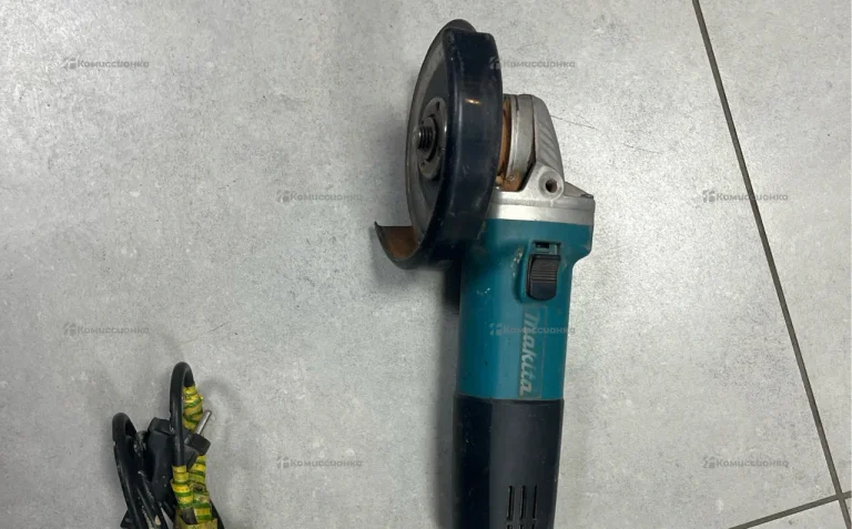 УШМ Makita 9558HN