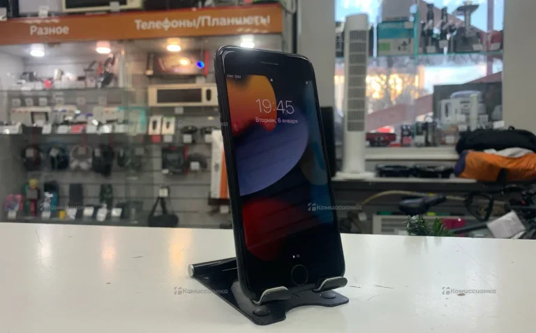 Apple iPhone 7 2/32 ГБ