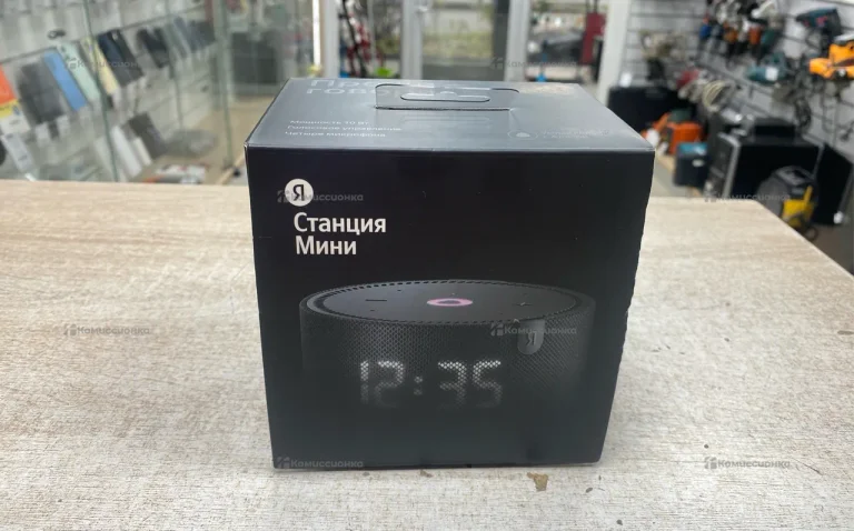 Колонка  Яндекс станция мини с часами