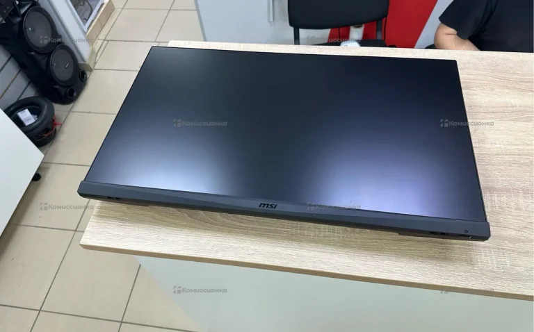 Монитор MSI G321Q