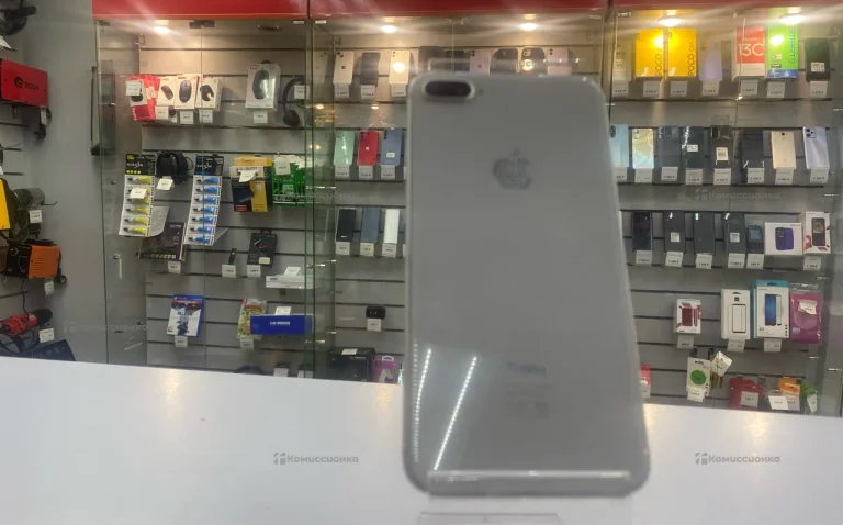 Apple iPhone 8 Plus 3/64 ГБ