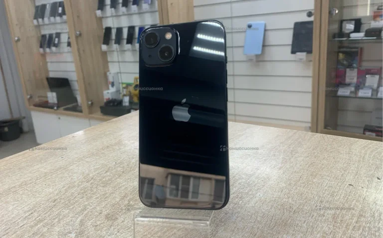Apple iPhone 13 4/128 ГБ