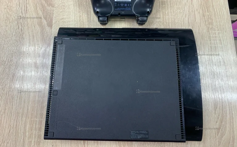 Приставка Sony PlayStation 3 500ГБ + диски 5шт