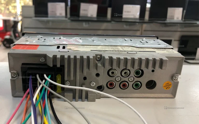 автомагнитола Pioneer BT