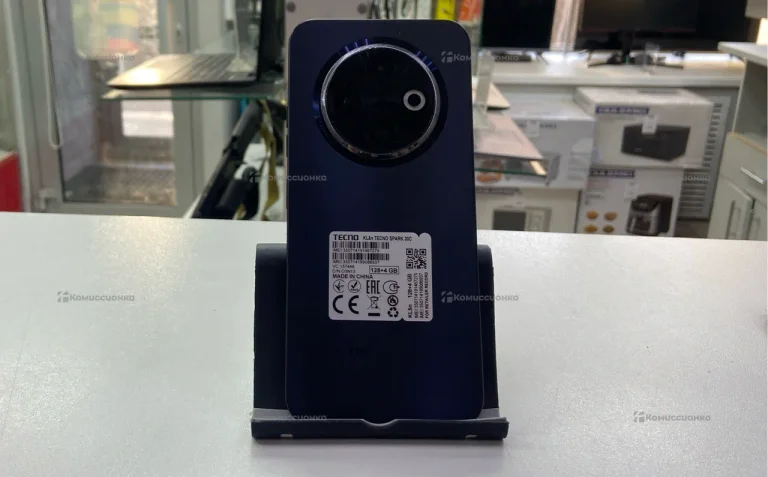 Tecno Spark 30C 4/128 ГБ