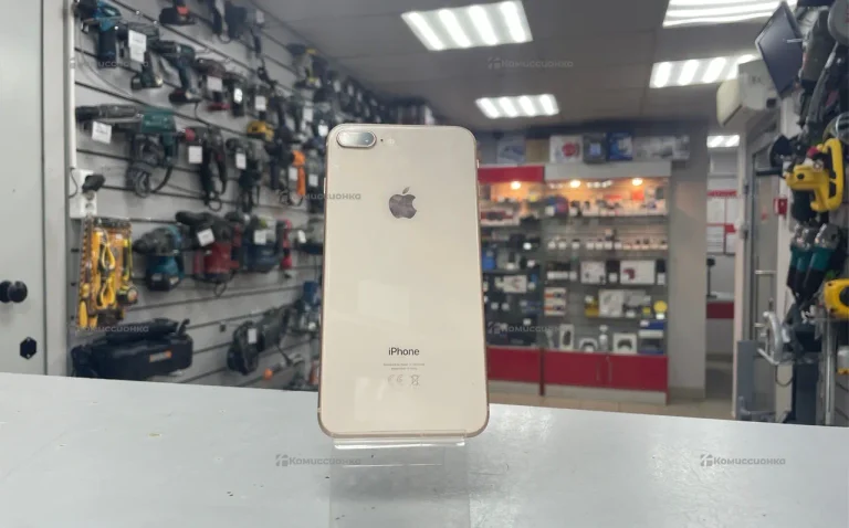 Apple iPhone 8 Plus 3/128 ГБ