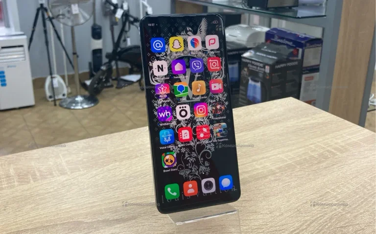 Tecno Tecno pova 5 8/256