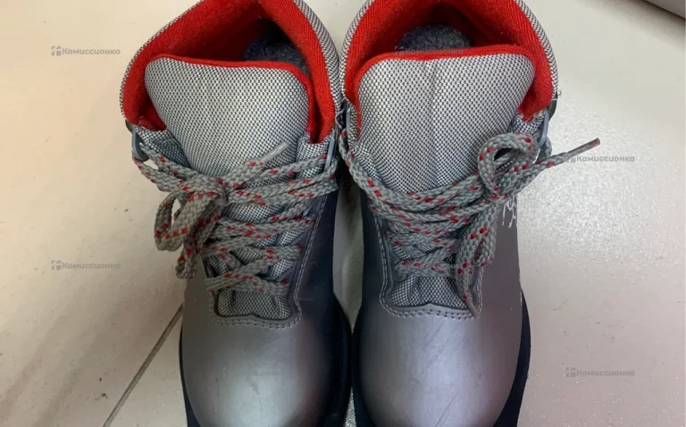 Лыжные ботинки Marax (34 размер)