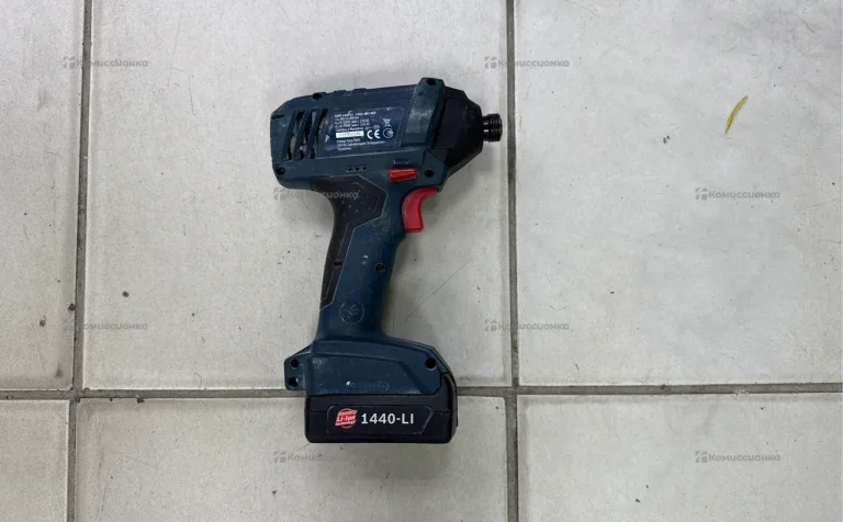Винтоверт Bosch GDR 1440-LI 1.3Ач х2