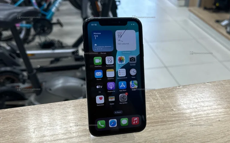Apple iPhone XR 3/64 ГБ