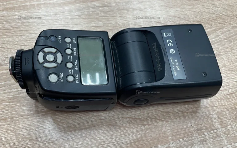 Вспышка Yongnuo YN560 IV