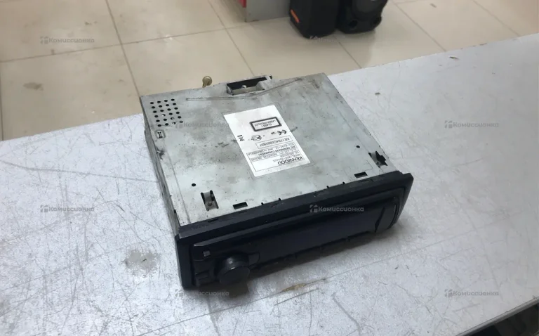 Автомагнитола Kenwood KDC-3054U