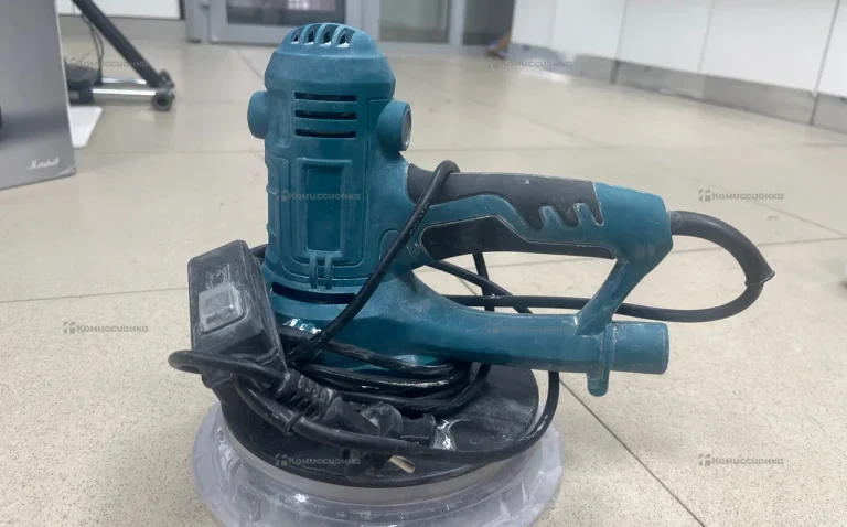жираф Makita