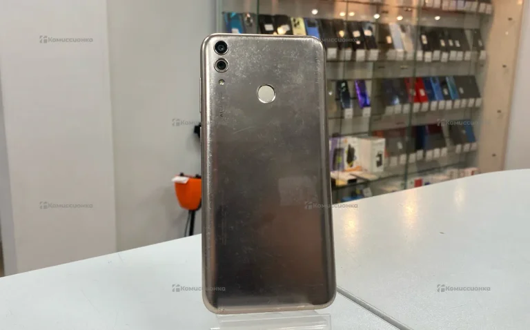 Honor 8C 3/32 ГБ