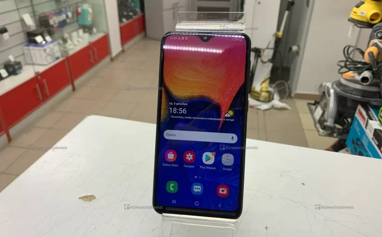 Samsung Galaxy A10 2/32 ГБ